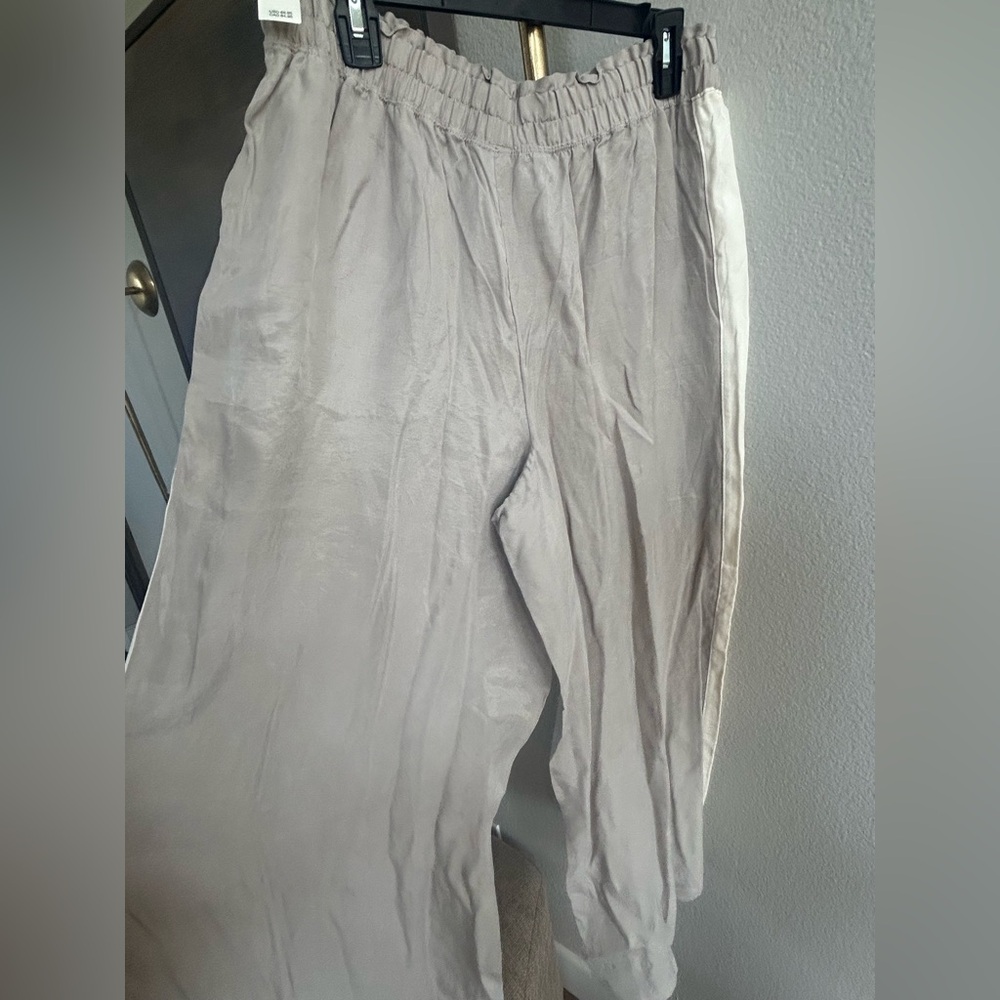 NWT Offline by Aerie Taupe Elastic Waist Casual Pants with Side Stripe - Picture 2 of 8